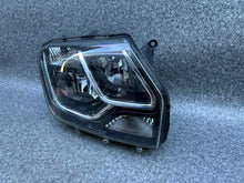 Laden Sie das Bild in den Galerie-Viewer, Frontscheinwerfer Dacia Duster 260100156R FALSE Scheinwerfer Headlight SCH6131469085rx