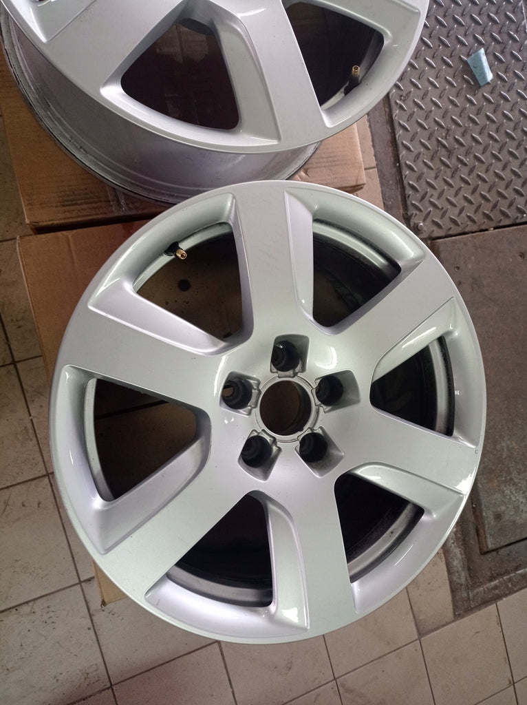 1x Alufelge 17 Zoll 8.0" 5x112 4H0601025 Audi Rim Wheel