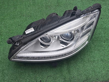 Laden Sie das Bild in den Galerie-Viewer, Frontscheinwerfer Mercedes-Benz W221 A2218202939 Links Scheinwerfer Headlight SCH2789995271gz
