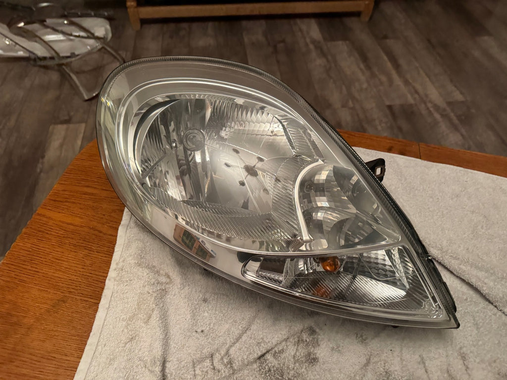 Frontscheinwerfer Renault Trafic II 8200701354 8200701356 LED Rechts oder Links