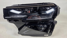 Laden Sie das Bild in den Galerie-Viewer, Frontscheinwerfer Skoda Karoq 57B941035B Links Scheinwerfer Headlight SCH4047996898ba