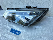 Laden Sie das Bild in den Galerie-Viewer, Frontscheinwerfer Seat Ateca 576941007D Full LED Ein Stück (Rechts oder Links)
