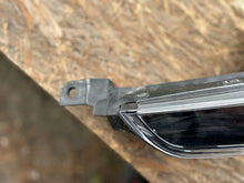 Laden Sie das Bild in den Galerie-Viewer, Frontscheinwerfer Kia 92102J7850 J792112020 Full LED Rechts Headlight