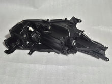 Laden Sie das Bild in den Galerie-Viewer, Frontscheinwerfer Toyota Yaris -24027-EUKO-6 Links Scheinwerfer Headlight SCH6113018553jk