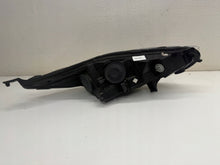 Laden Sie das Bild in den Galerie-Viewer, Frontscheinwerfer Ford Fiesta I C1BB13W030CH Links Scheinwerfer Headlight SCH2211542745pg