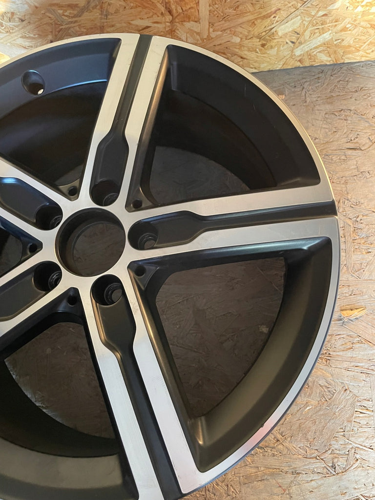 1x Alufelge 18 Zoll 7.5" 5x112 49ET Glanz Schwarz A1774013200 Mercedes-Benz W177 FEL8609053751ny