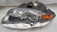 Laden Sie das Bild in den Galerie-Viewer, Frontscheinwerfer Audi A4 Avant 8E0941003A Xenon Links Scheinwerfer Headlight SCH2739636724az