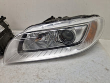 Laden Sie das Bild in den Galerie-Viewer, Frontscheinwerfer Volvo S80 II V70 31420013 31420014 Rechts oder Links