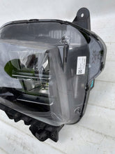 Laden Sie das Bild in den Galerie-Viewer, Frontscheinwerfer Hyundai Tucson N792162110 LED Ein Stück (Rechts oder Links)