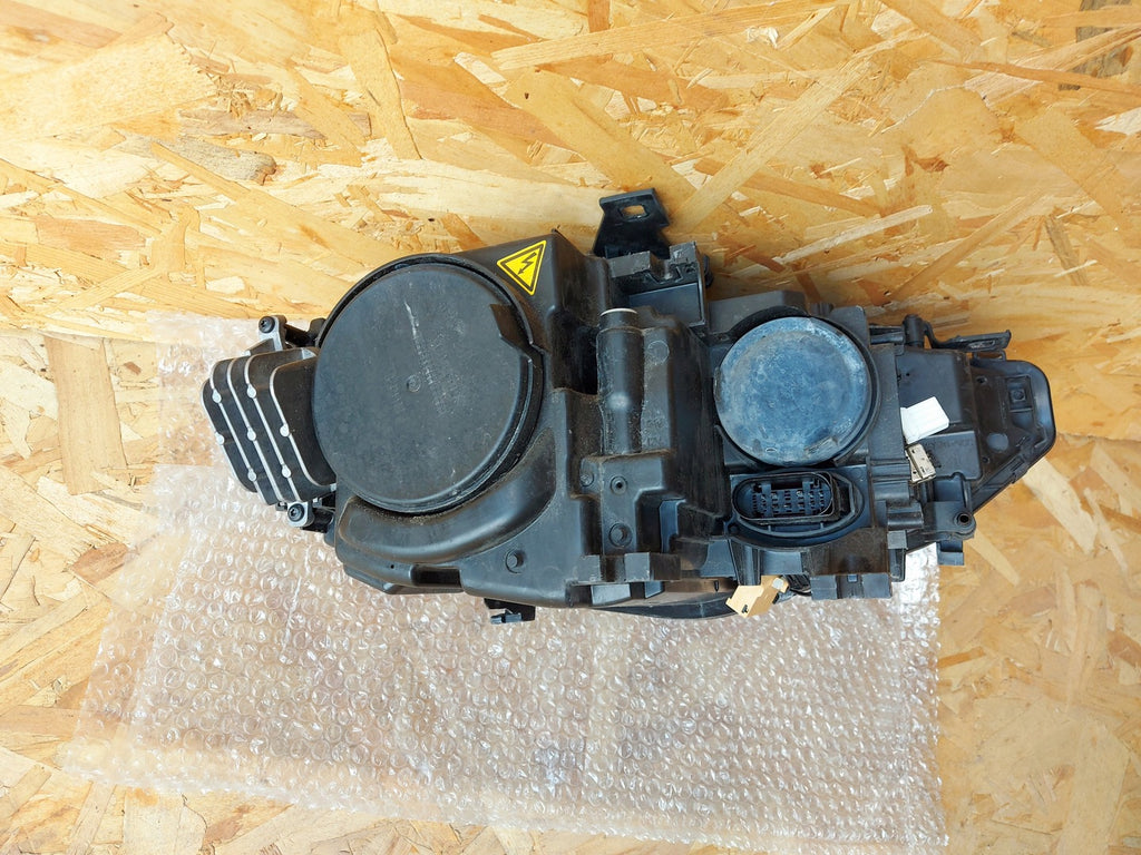 Frontscheinwerfer Audi A5 8T0941005 Xenon Ein Stück (Rechts oder Links)