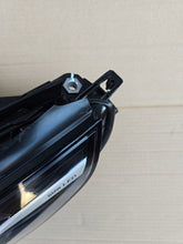 Laden Sie das Bild in den Galerie-Viewer, Frontscheinwerfer BMW 5 5A798D1-07 LED Links Scheinwerfer Headlight SCH3665582092mi