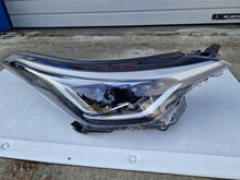Laden Sie das Bild in den Galerie-Viewer, Frontscheinwerfer Toyota Chr 81110-F4280 LED Rechts Scheinwerfer Headlight SCH9836145904ad