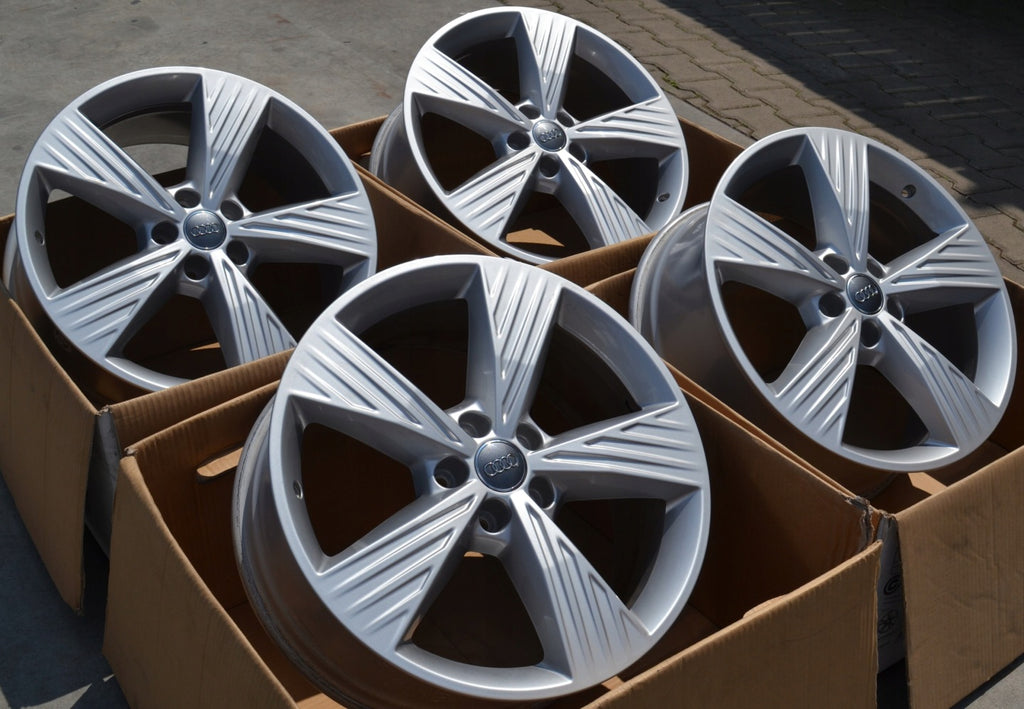 4x Alufelge 19 Zoll 8.0" 5x112 45ET Glanz Silber 89A601025B Audi Q3 Q4 Rim Wheel FEL4529129597og