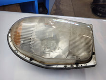 Laden Sie das Bild in den Galerie-Viewer, Frontscheinwerfer Mercedes-Benz W108 W109 Vorderseite Scheinwerfer Headlight SCH1693229886zh