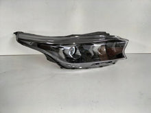 Load image into Gallery viewer, Frontscheinwerfer Kia J7921-61560 LED Rechts Scheinwerfer Headlight