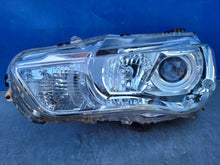 Laden Sie das Bild in den Galerie-Viewer, Frontscheinwerfer Mitsubishi Outlander II P8926 85122000 Xenon Links Headlight SCH5646452212xm