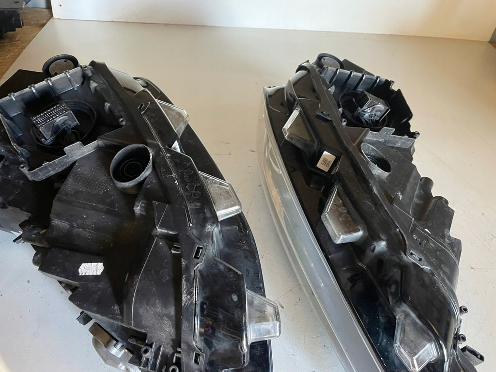 Frontscheinwerfer VW Golf Sportsvan 517941035C Ein Stück (Rechts oder Links) SCH5379279393dr