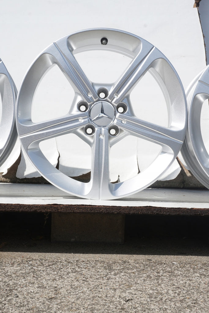4x Alufelge 17 Zoll 6.5" 5x112 44ET Glanz Silber A1774011200 Mercedes-Benz W177 FEL6055049580mf