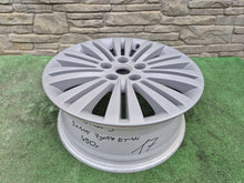 Laden Sie das Bild in den Galerie-Viewer, 1x Alufelge 17 Zoll 5x115 Opel Astra J Rim Wheel FEL6488478606pm