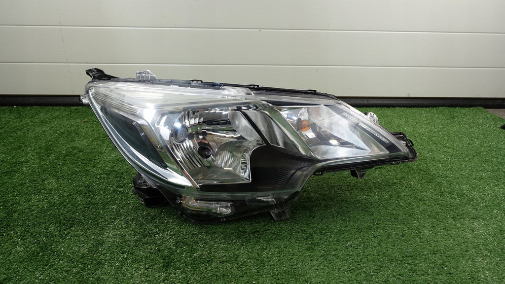 Frontscheinwerfer Mitsubishi Space W Star 8301D446 Rechts Scheinwerfer Headlight SCH5577946528jl