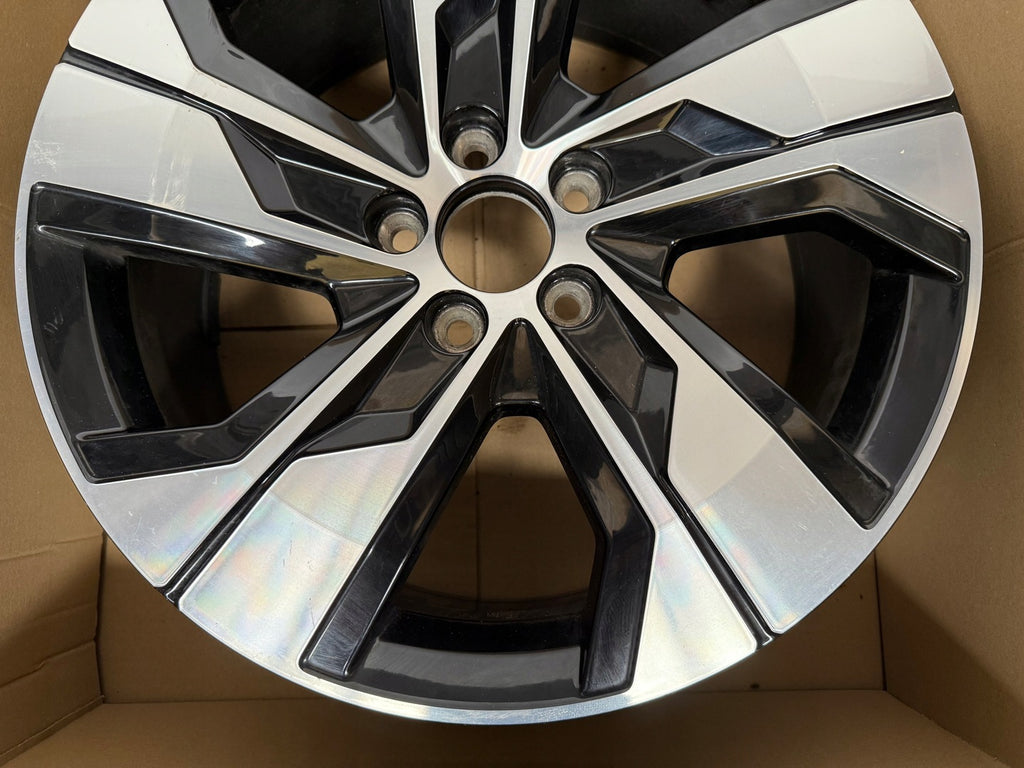 1x Alufelge 18 Zoll 7.5" 5x108 50 5ET 31680199 Volvo S60 V60 Rim Wheel