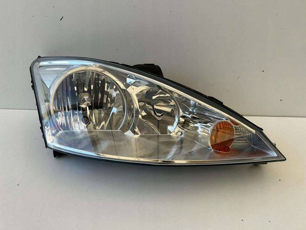 Frontscheinwerfer Ford Focus 2M51-13W029-BD Rechts Scheinwerfer Headlight