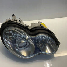 Laden Sie das Bild in den Galerie-Viewer, Frontscheinwerfer Mercedes-Benz A2038201685 Rechts Scheinwerfer Headlight SCH7036704918cs