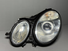 Load image into Gallery viewer, Frontscheinwerfer Mercedes-Benz W211 Xenon Links Scheinwerfer Headlight SCH9057517080sc