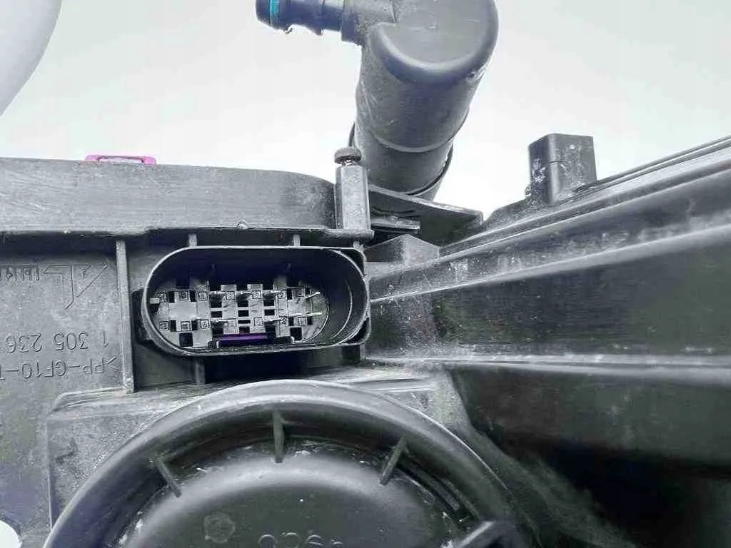 Frontscheinwerfer Mercedes-Benz A2048204539 Links Scheinwerfer Headlight SCH5317851160cg