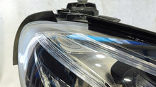 Laden Sie das Bild in den Galerie-Viewer, Frontscheinwerfer Mercedes-Benz W213 A2139064804KZ LED Rechts Headlight SCH7294854526dc