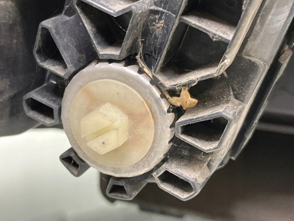 Frontscheinwerfer Toyota Avensis 9922680008 Links Scheinwerfer Headlight SCH5770017072og