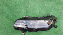 Laden Sie das Bild in den Galerie-Viewer, Frontscheinwerfer Fisker FM2960500020C Links Scheinwerfer Headlight SCH3429267597ha