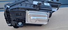 Laden Sie das Bild in den Galerie-Viewer, Frontscheinwerfer Mercedes-Benz W206 A2069060803 Rechts Scheinwerfer Headlight SCH2764955967sb