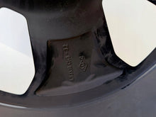 Laden Sie das Bild in den Galerie-Viewer, 1x Alufelge 18 Zoll 403005630R Dacia Duster Rim Wheel FEL7501937519bl