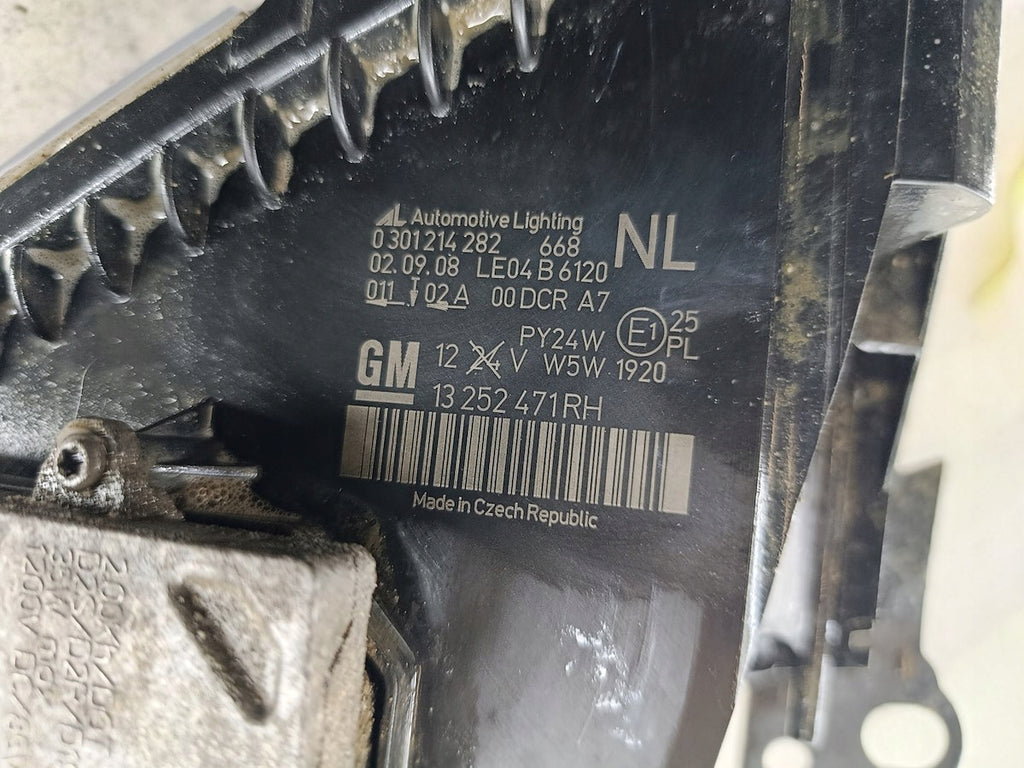 Frontscheinwerfer Opel Zafira B 13252471 Rechts Scheinwerfer Headlight SCH5901888718im