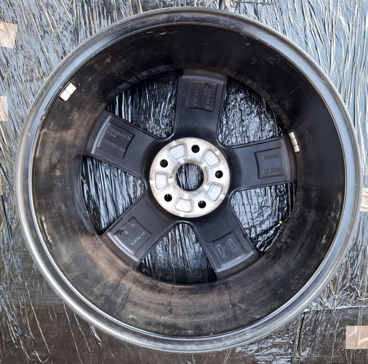 1x Alufelge 18 Zoll 7.5" 5x112 49ET Glanz Schwarz 5G0601025AG VW I Rim Wheel FEL7331657899uo