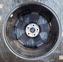 Laden Sie das Bild in den Galerie-Viewer, 1x Alufelge 18 Zoll 7.5" 5x112 49ET Glanz Schwarz 5G0601025AG VW I Rim Wheel FEL7331657899uo