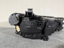 Laden Sie das Bild in den Galerie-Viewer, Frontscheinwerfer VW Passat 3G1941081T LED Links Scheinwerfer Headlight SCH1412889999jl