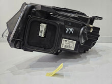 Laden Sie das Bild in den Galerie-Viewer, Frontscheinwerfer Mercedes-Benz W176 A1768201261KZ LED Rechts Headlight SCH6735687147ca