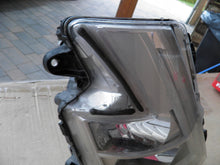 Laden Sie das Bild in den Galerie-Viewer, Frontscheinwerfer Volvo 24364509 Rechts Scheinwerfer Headlight SCH1086075210rm