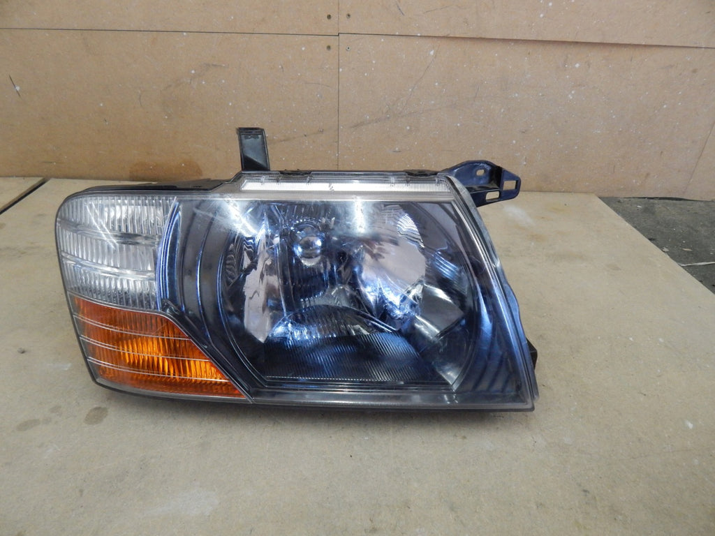Frontscheinwerfer Mitsubishi Pajero III Rechts Scheinwerfer Headlight SCH3164335447wd