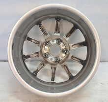 Laden Sie das Bild in den Galerie-Viewer, 1x Alufelge 17 Zoll 6.0" 5x112 Glanz A1774010300 Mercedes-Benz Rim Wheel FEL2137627617pm
