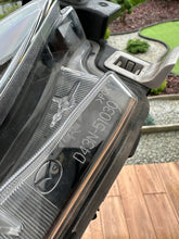 Laden Sie das Bild in den Galerie-Viewer, Frontscheinwerfer Mazda Demio D43N-51030 LED Rechts Scheinwerfer Headlight