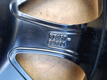 Laden Sie das Bild in den Galerie-Viewer, 1x Alufelge 15 Zoll 4.5&quot; 4x108 35ET PW457-0H003 Toyota Aygo Rim Wheel