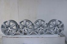 Laden Sie das Bild in den Galerie-Viewer, 1x Alufelge 17 Zoll 7.5" 5x130 60ET Matt Silber 7P6601025 VW Touareg 7p6 FEL8824260673ag