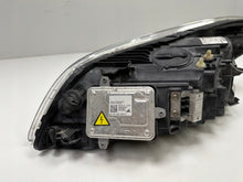 Laden Sie das Bild in den Galerie-Viewer, Frontscheinwerfer Volvo C30 301255282 81299800 Xenon Rechts Headlight