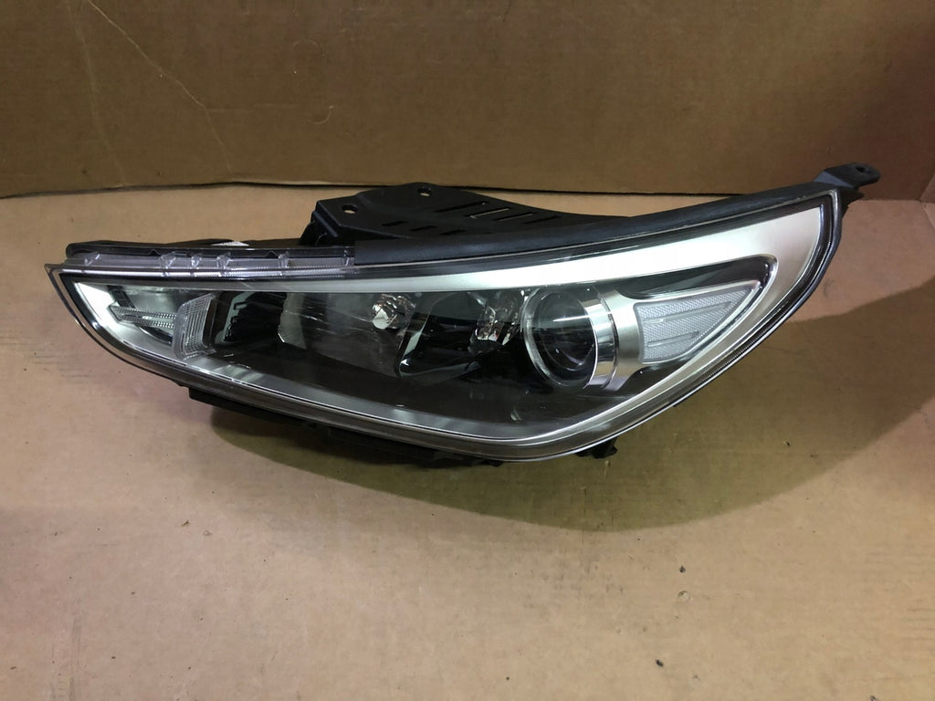 Frontscheinwerfer Hyundai I30 III G4921-22010 Links Scheinwerfer Headlight