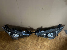 Load image into Gallery viewer, Frontscheinwerfer Mazda 3 Bm BHR151030 BHR151040 Ein Satz Scheinwerfer Headlight SCH1431884689xq