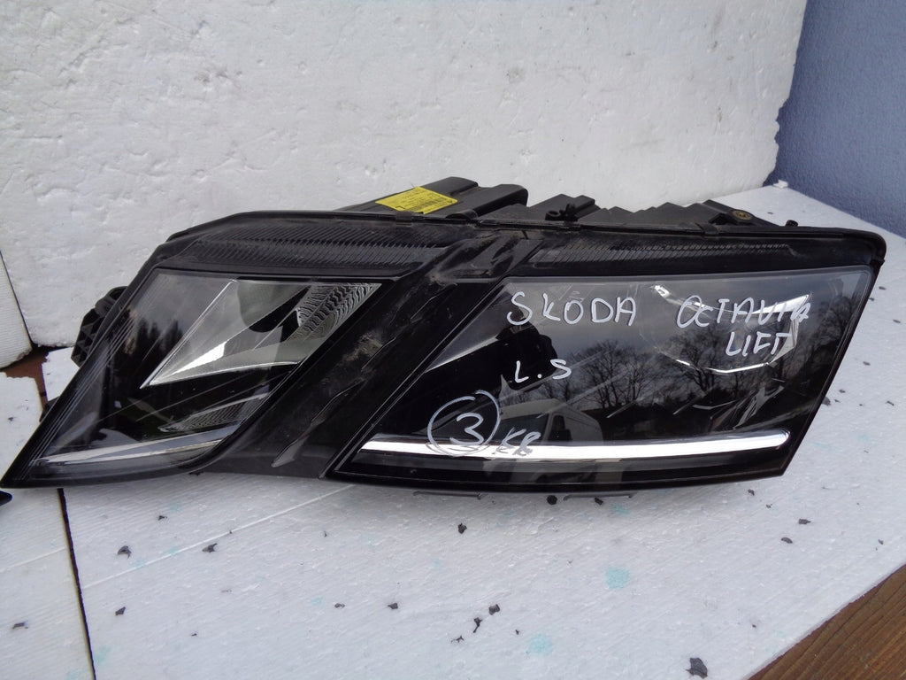 Frontscheinwerfer Skoda Octavia 5E1941016D LED Rechts Scheinwerfer Headlight SCH1645292996ga