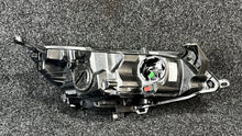 Laden Sie das Bild in den Galerie-Viewer, Frontscheinwerfer Opel Astra J 1ZT01001201 Links Scheinwerfer Headlight SCH1989281474wk